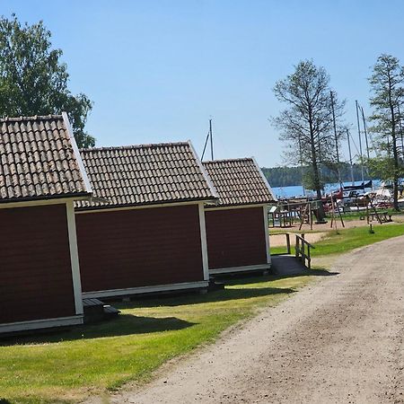 Kanalkrogen Stugor Sjotorp Экстерьер фото